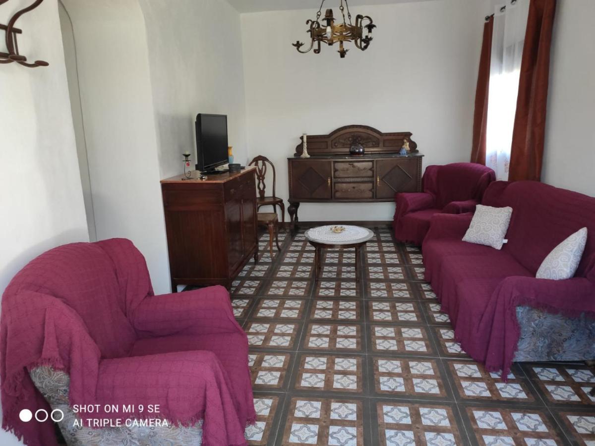 Cortijo Ferre, A Los Pies Del Castillo La Atalaya De Нихар Экстерьер фото